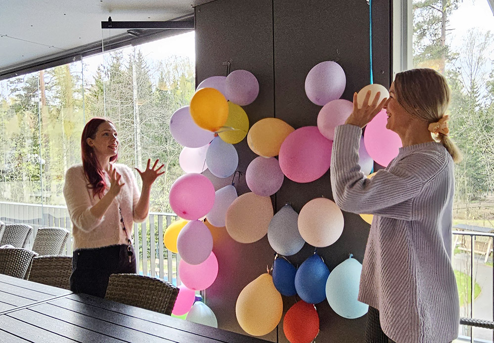 Juhlavalmistelua Attendo Raudussa